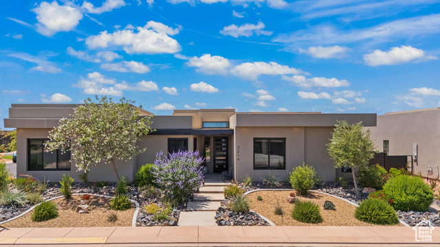 3214 South Red Sands Way Hurricane, UT 84737 - Photo 1 of 1 View of front facade with stucco siding