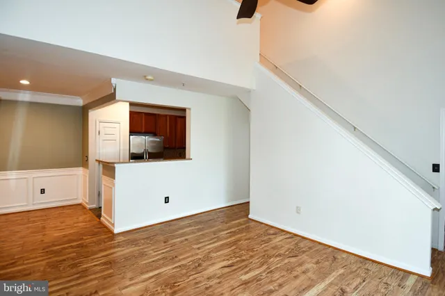 $3,400 | 11322 Westbrook Mill Lane, Unit 302, Fairfax, VA 22030