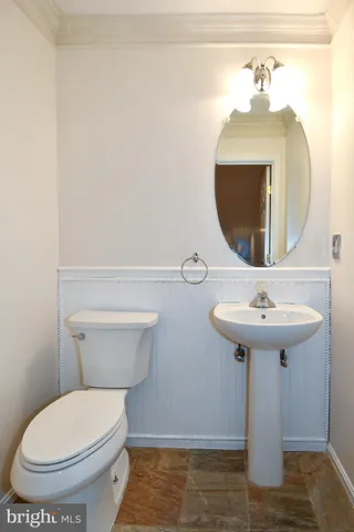 $3,400 | 11322 Westbrook Mill Lane, Unit 302, Fairfax, VA 22030