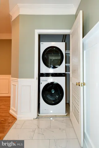 $3,400 | 11322 Westbrook Mill Lane, Unit 302, Fairfax, VA 22030