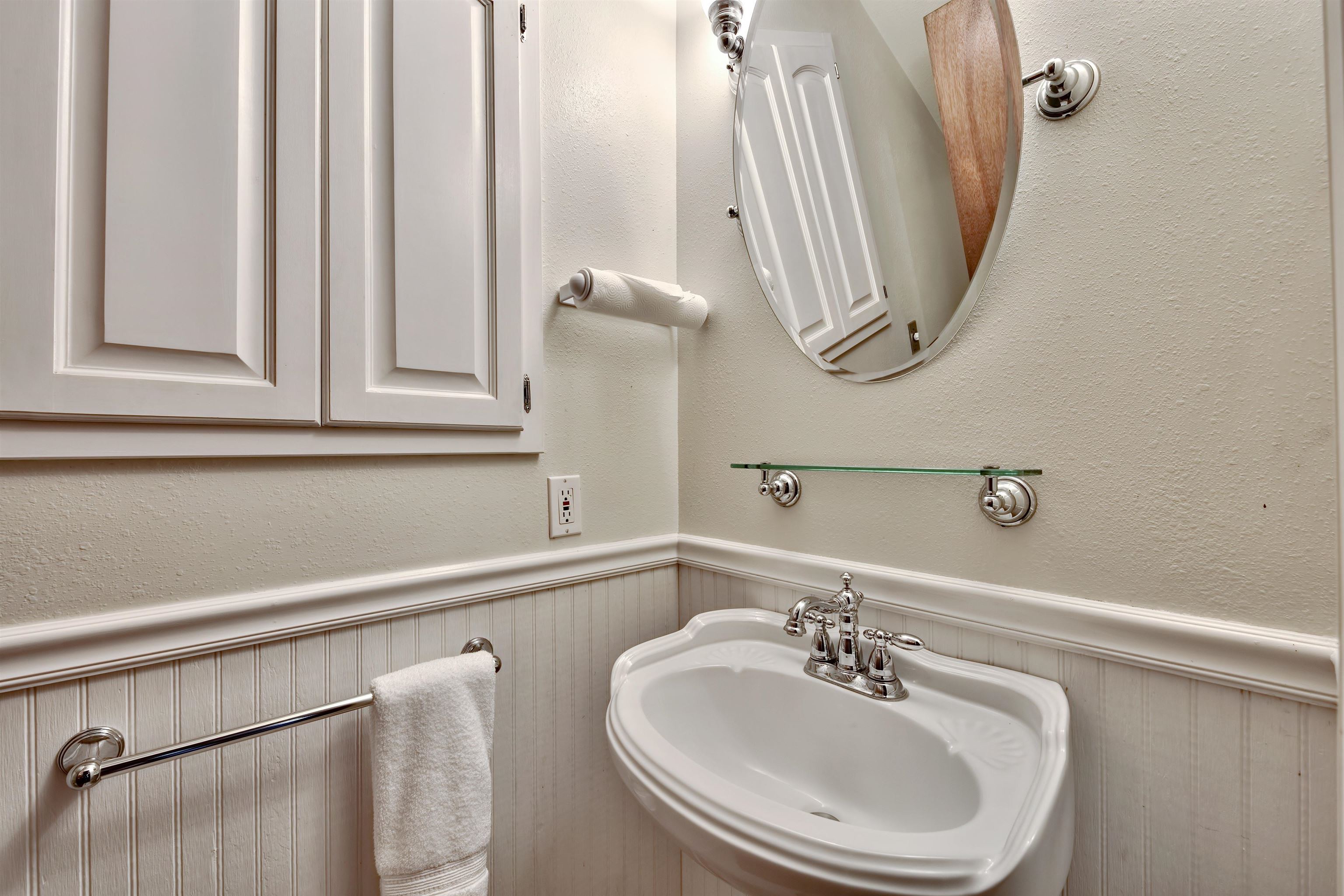 7400 River Road Truckee, CA 96161 - Photo 15 of 21 Gallery Image 15
