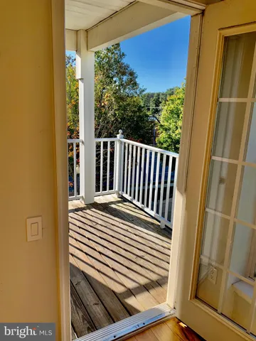 $2,850 | 6149 Stonehenge Place, North Bethesda, MD 20852