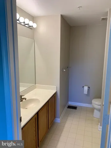 $2,850 | 6149 Stonehenge Place, North Bethesda, MD 20852