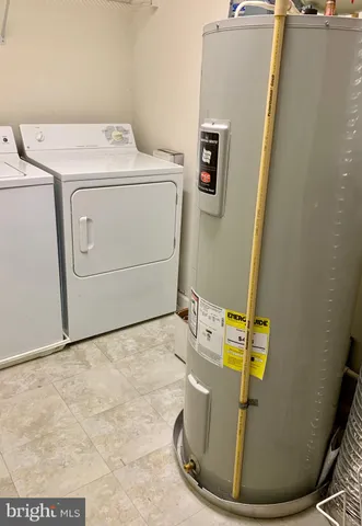 $2,850 | 6149 Stonehenge Place, North Bethesda, MD 20852