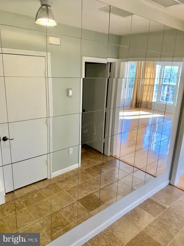 $2,850 | 6149 Stonehenge Place, North Bethesda, MD 20852