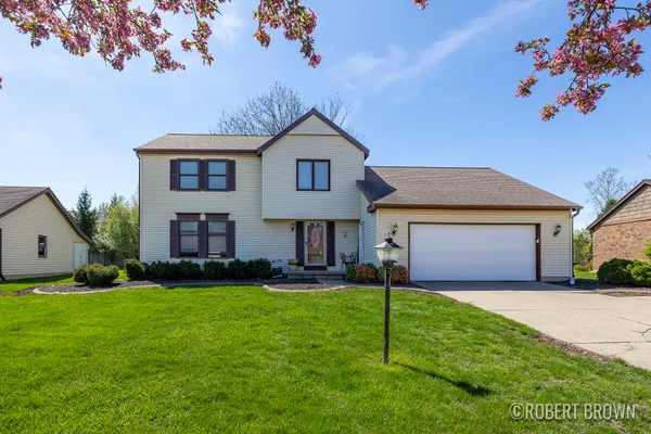 $472,900 | 2074 Wolfboro Drive Southeast, Kentwood, MI 49508