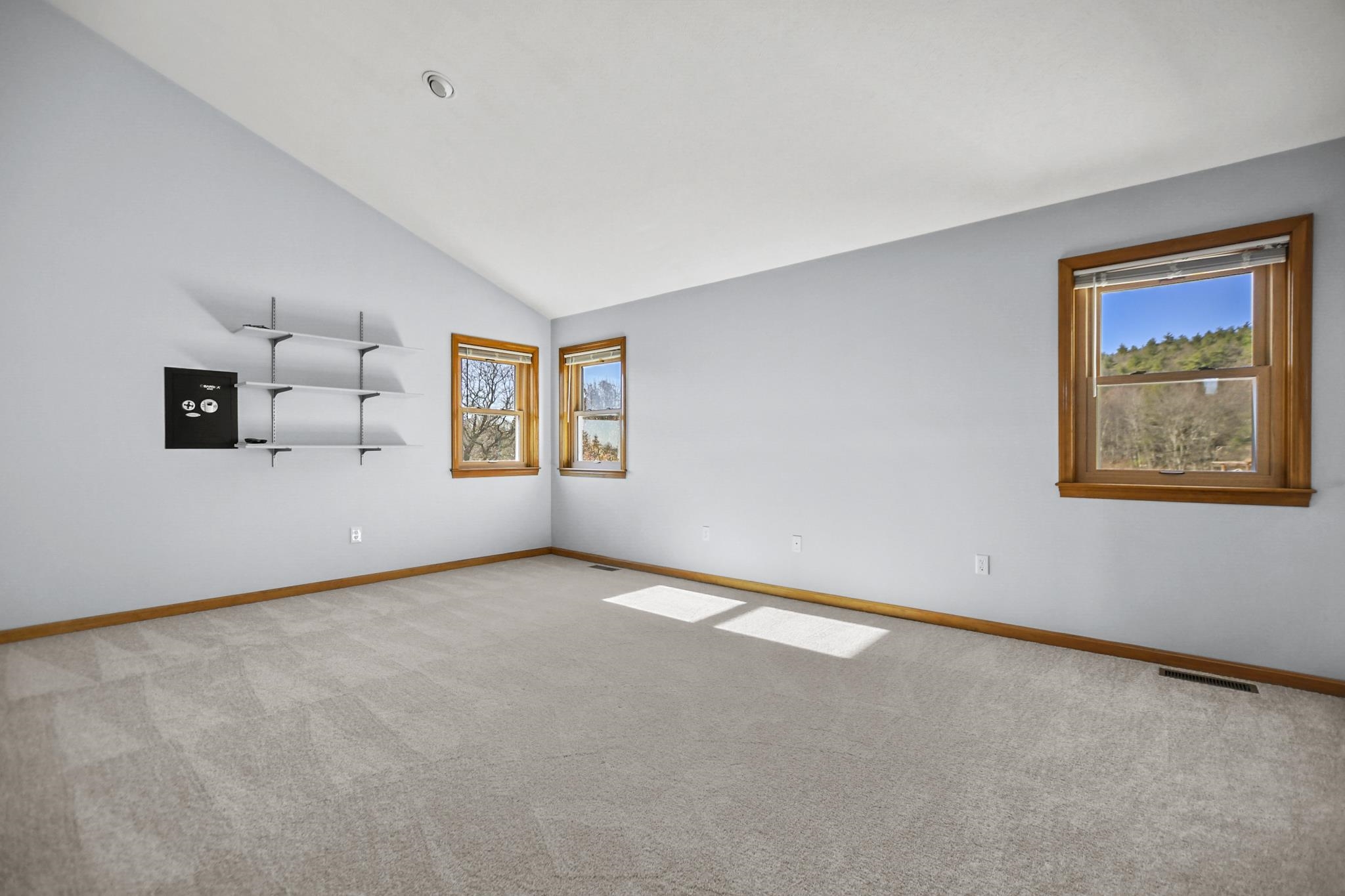 5 Longview Circle Pelham, NH 03076 - Photo 16 of 58