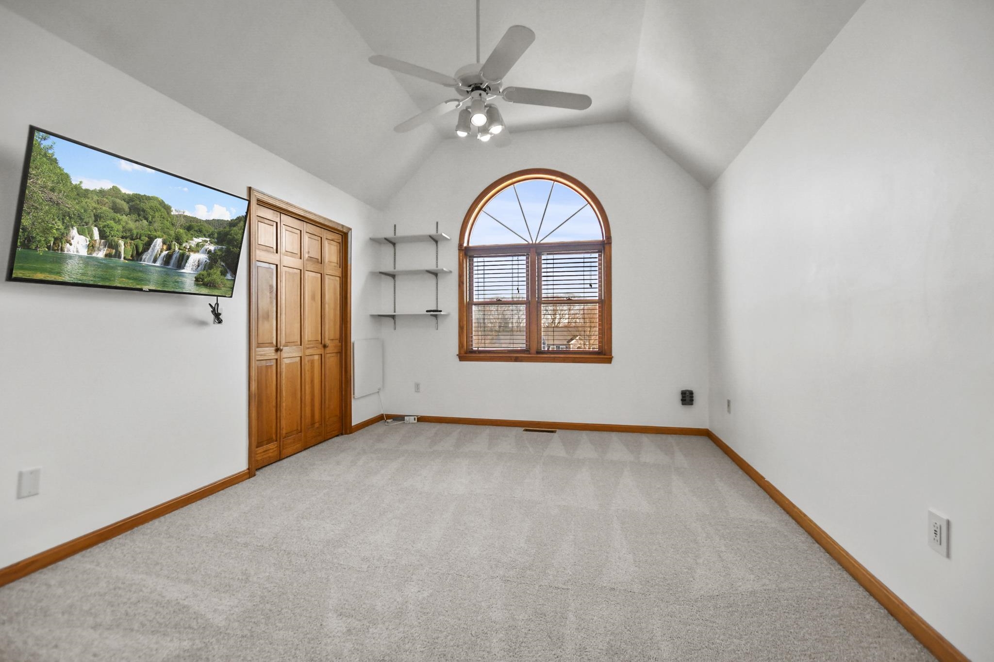 5 Longview Circle Pelham, NH 03076 - Photo 22 of 58