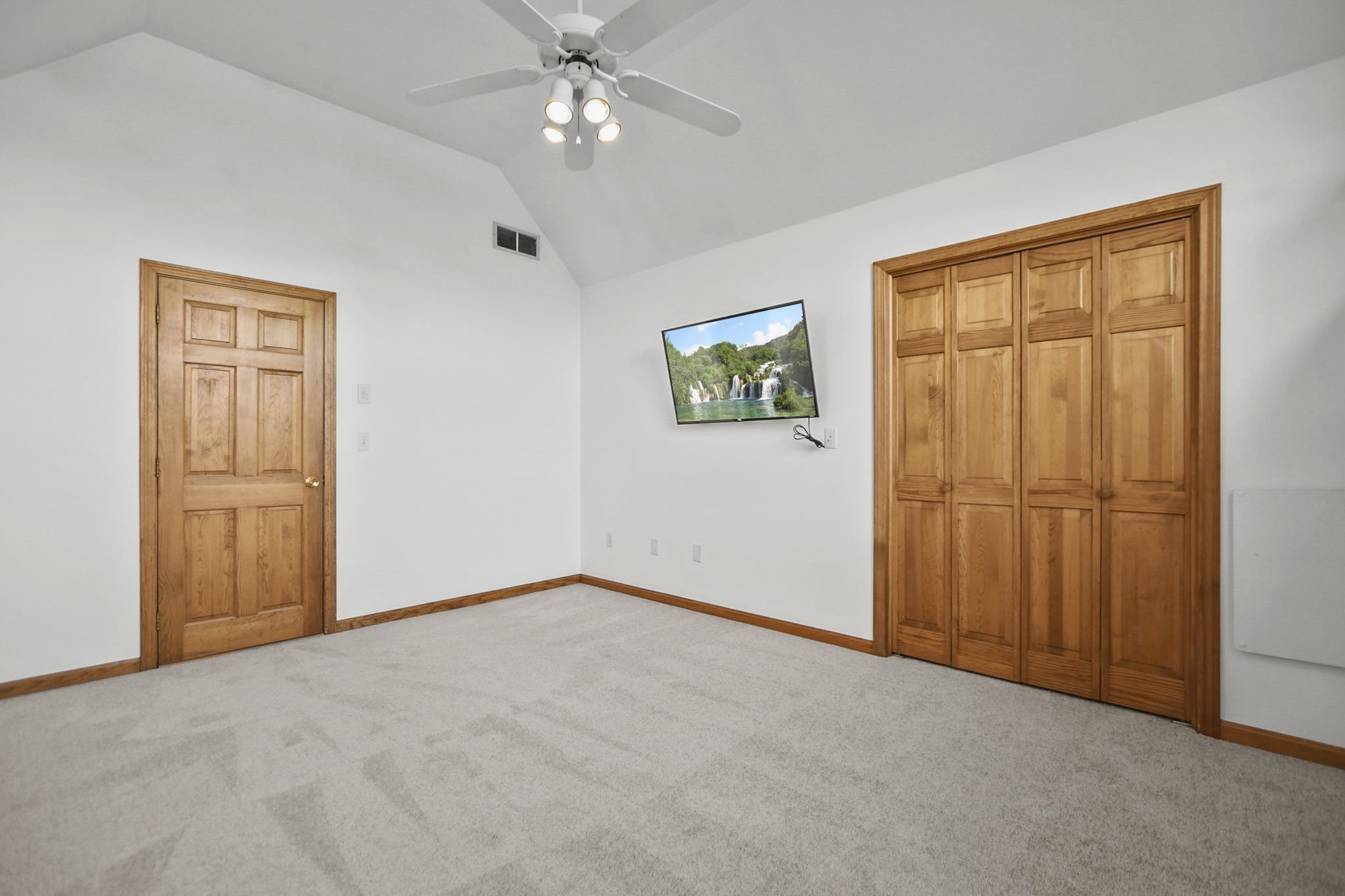 5 Longview Circle Pelham, NH 03076 - Photo 23 of 58