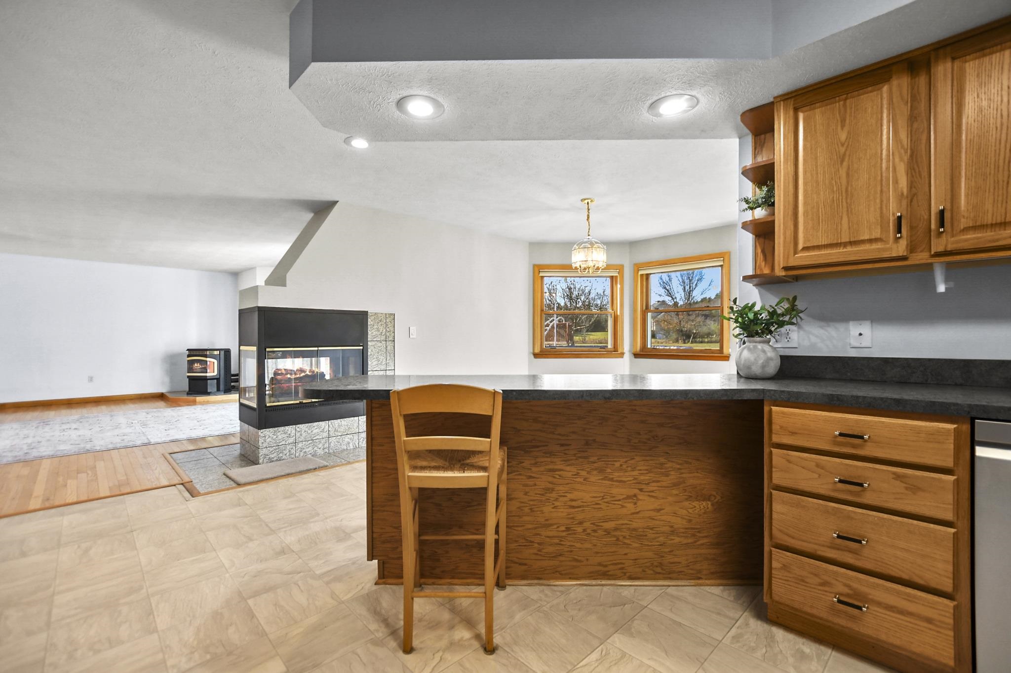 5 Longview Circle Pelham, NH 03076 - Photo 10 of 58