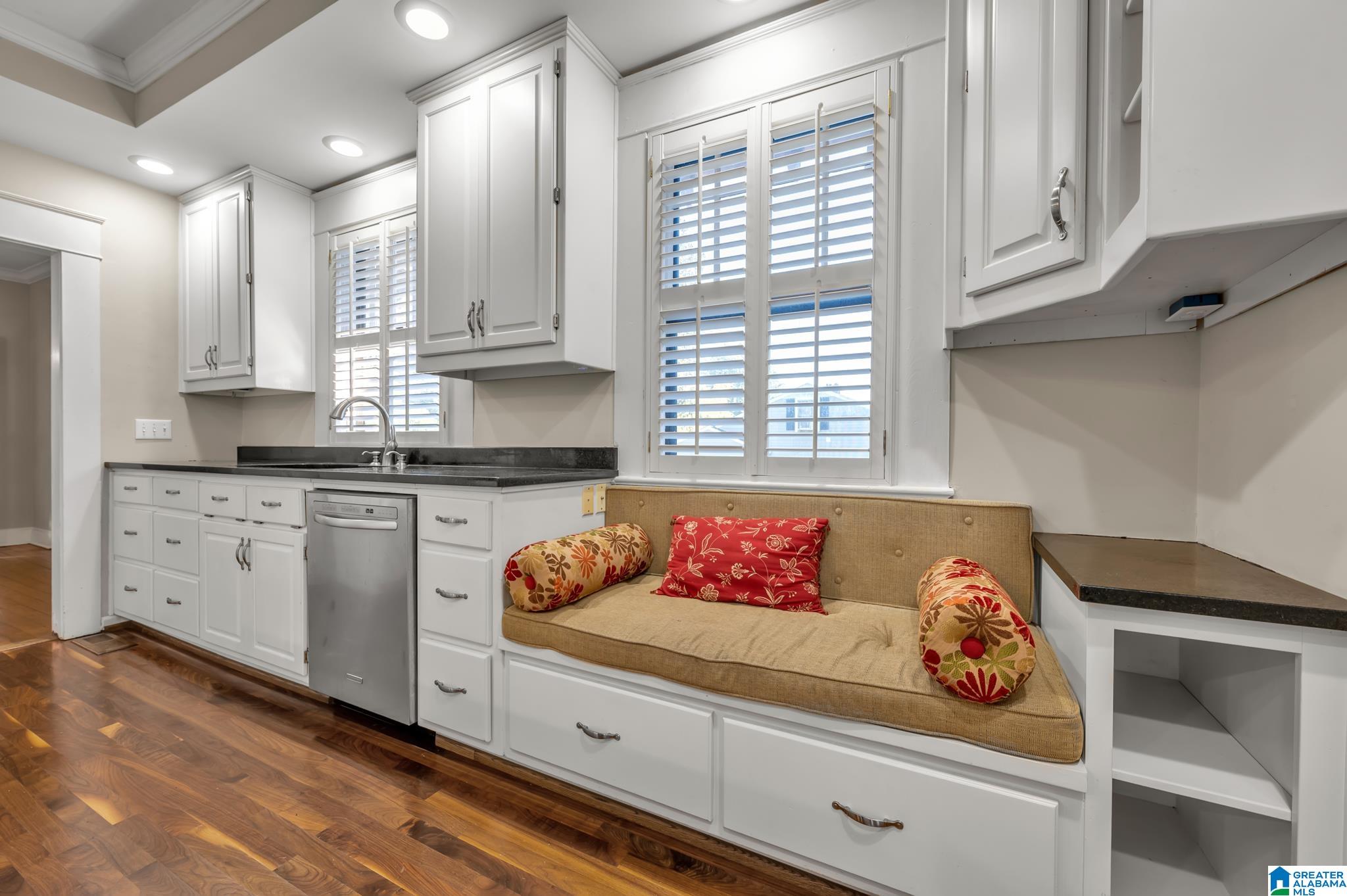 307 East 5th Avenue Oneonta, AL 35121 - Photo 13 of 43