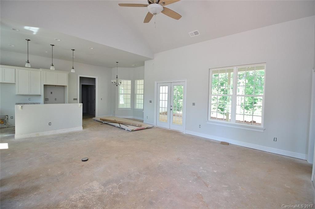 3136 Glenmoor Road York, SC 29745 - Photo 4 of 20 Gallery Image 4