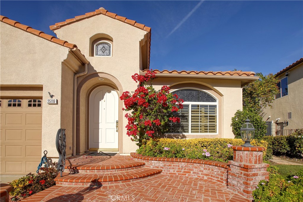 25119 Smokewood Way Stevenson Ranch, CA 91381 - Photo 2 of 36