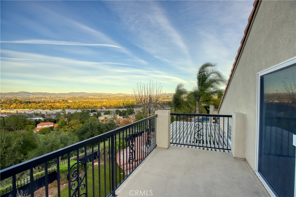 25119 Smokewood Way Stevenson Ranch, CA 91381 - Photo 28 of 36 Office/Loft balcony on second floor
