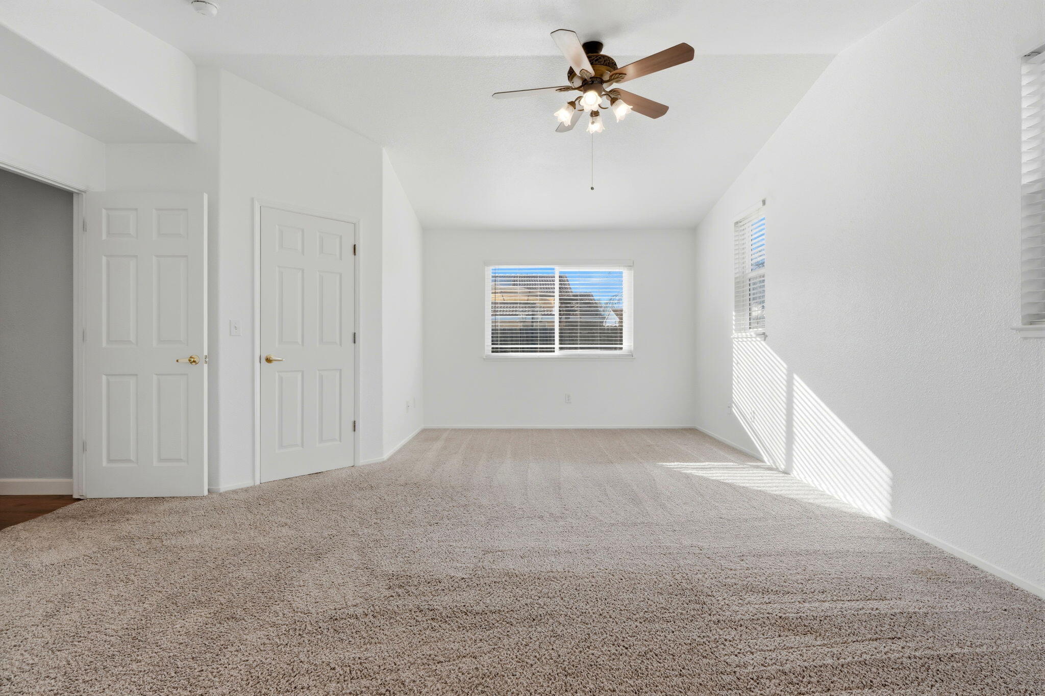 952 Scotland Street Lemoore, CA 93245 - Photo 39 of 53 Master Bedroom