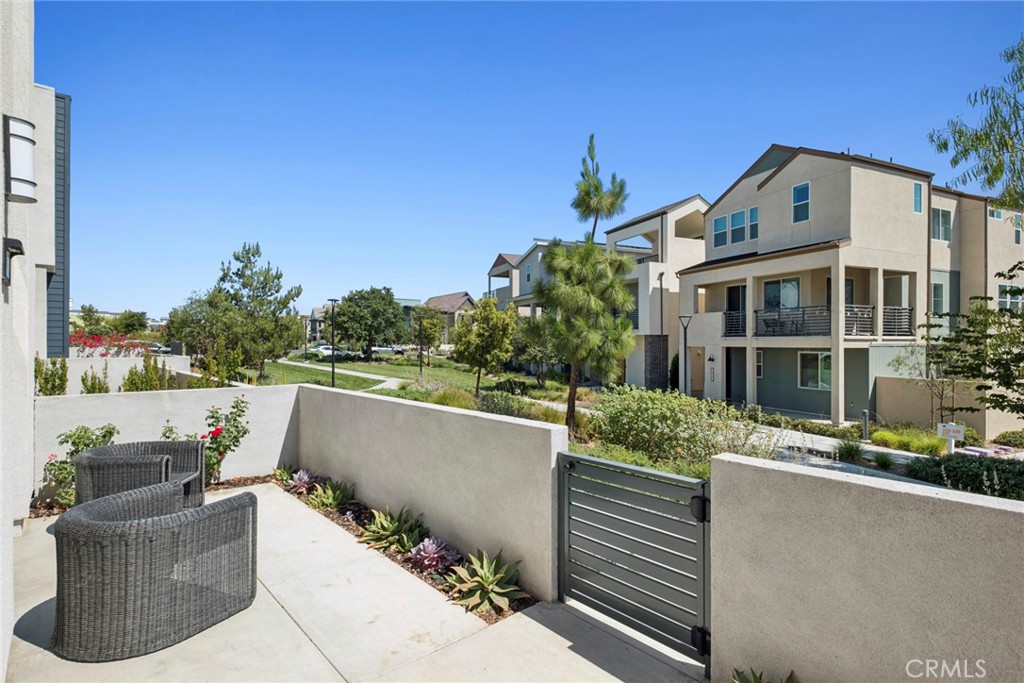 327 Baluster Irvine, CA 92618 - Photo 42 of 75