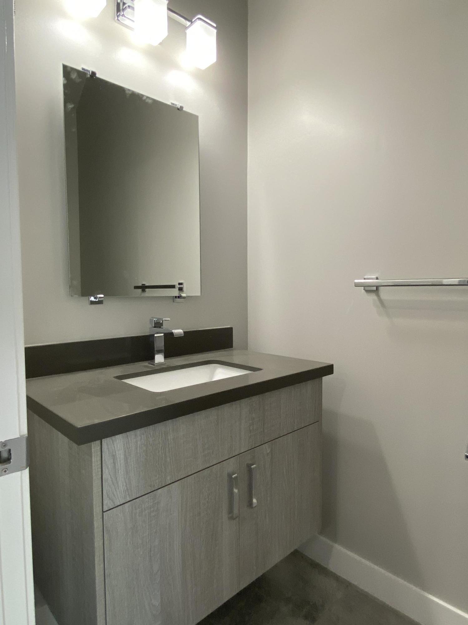 2645 East Osborn Road, Unit 3 Phoenix, AZ 85016 - Photo 21 of 31 Powder Room