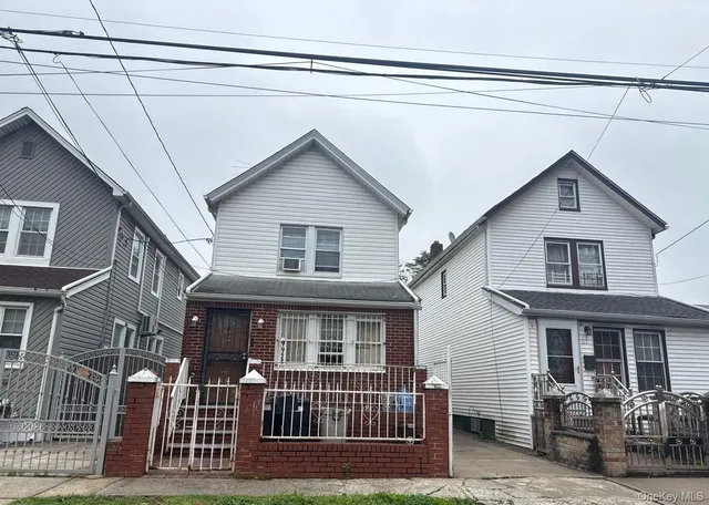 $560,000 | 99-23 215th Street | Queens Village