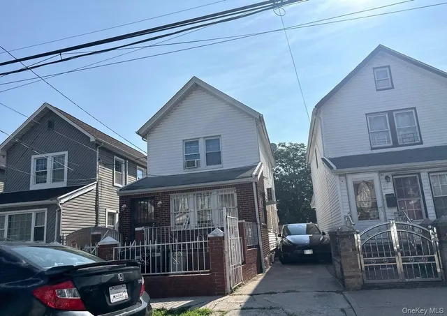 $560,000 | 99-23 215th Street | Queens Village
