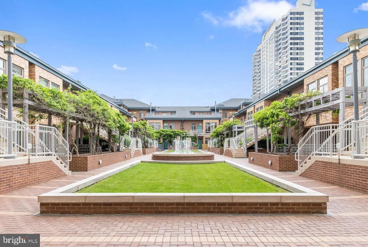 1900 Hamilton Street, Unit 402 Philadelphia, PA 19130 - Photo 16 of 19 Common Area
