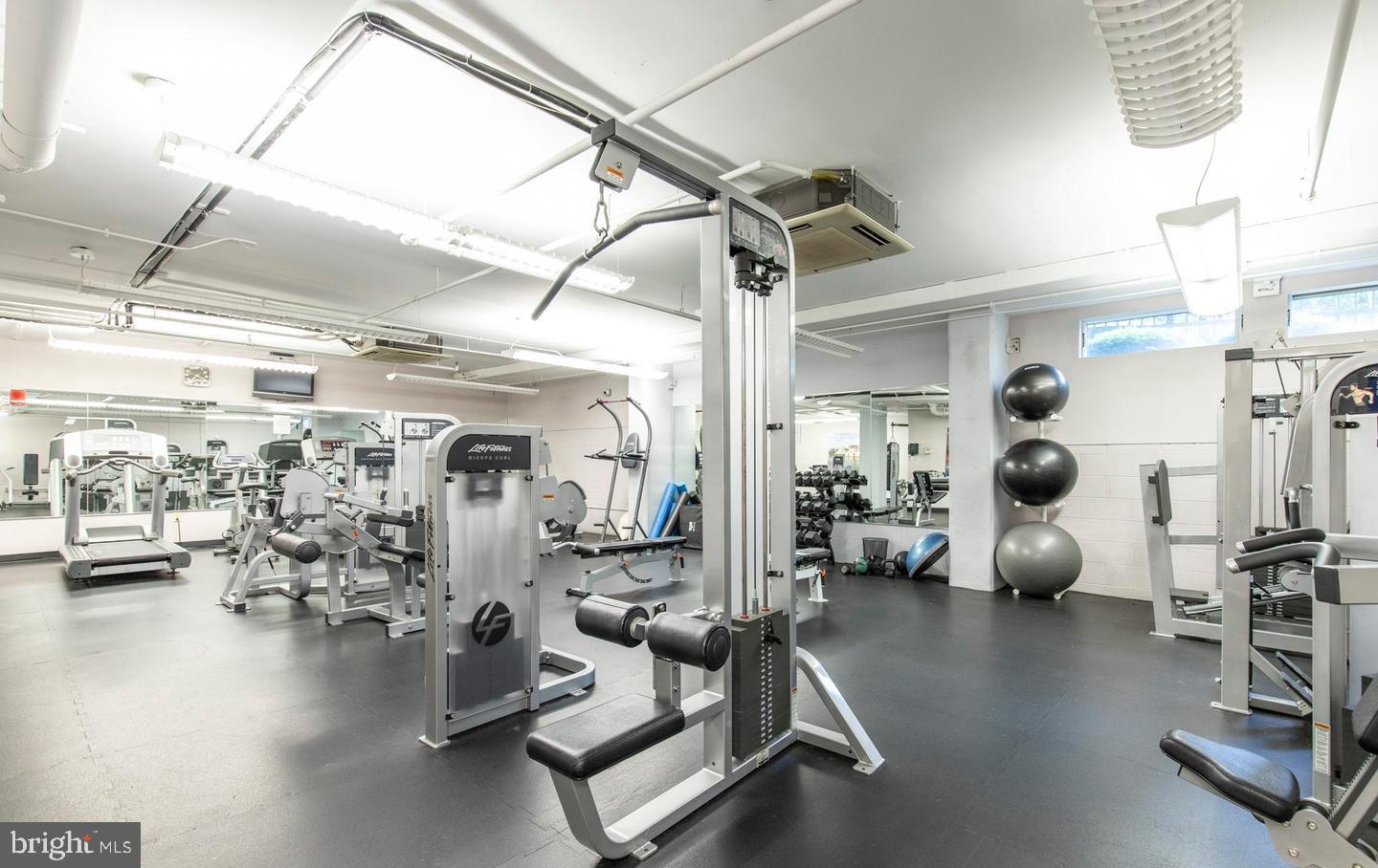 1900 Hamilton Street, Unit 402 Philadelphia, PA 19130 - Photo 17 of 19 Gym