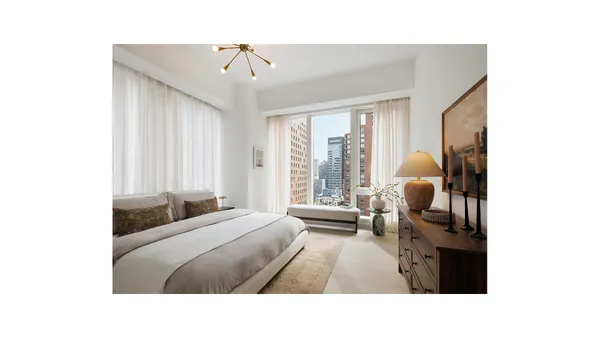 $15,995 | 138 East 50th Street, Unit 24B | Midtown East