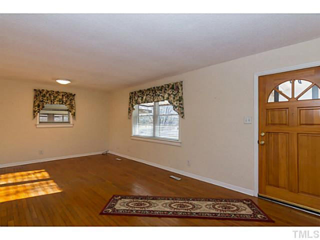 3001 Redwood Road Durham, NC 27704 - Photo 3 of 16 Living Room