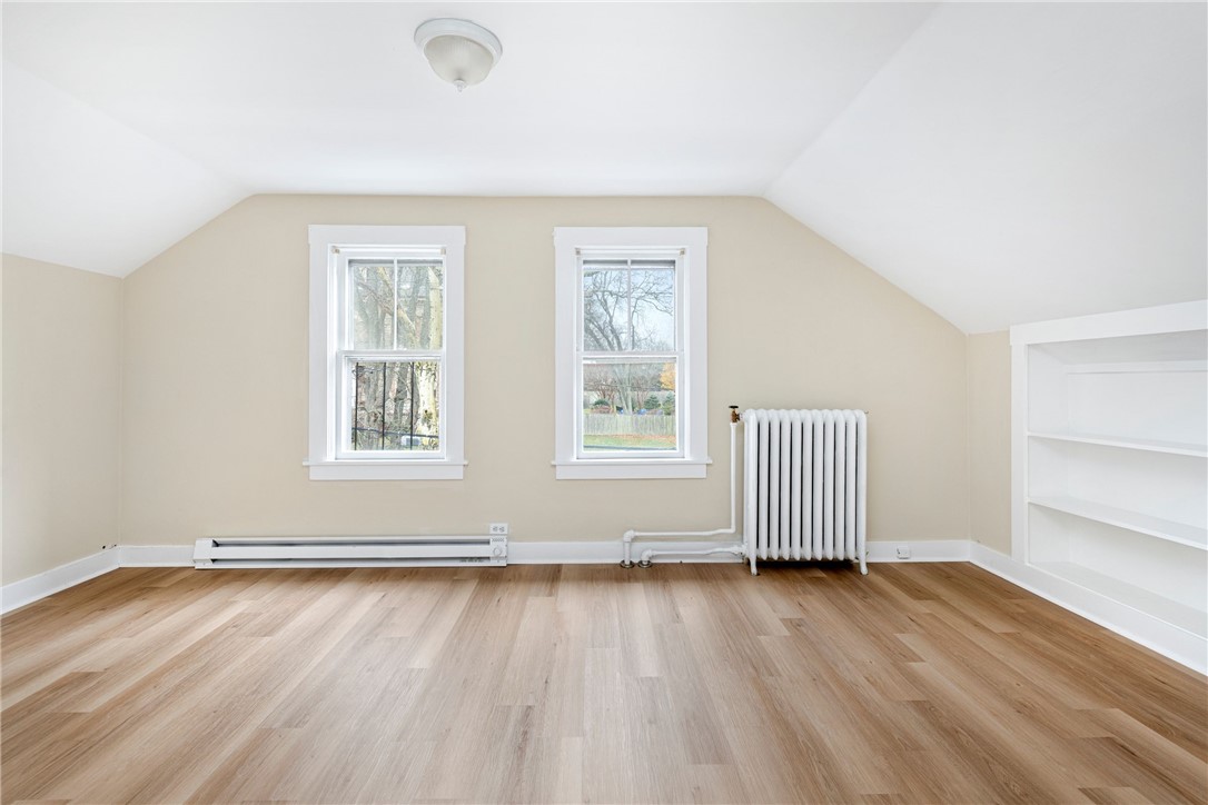 427 Spring Street, Unit 3 Newport, RI 02840 - Photo 11 of 15 Front Bedroom