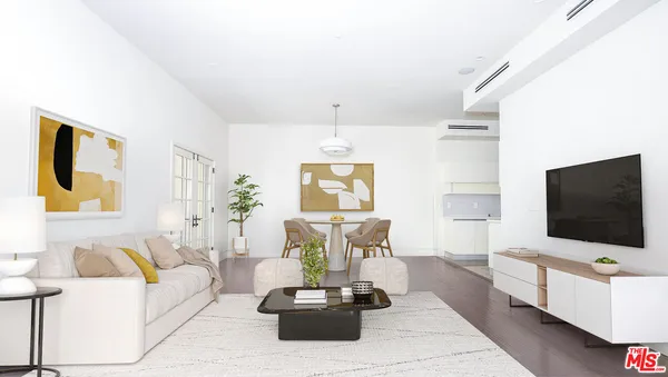 $1,599,000 | 225 South Hamilton Drive, Unit 102, Beverly Hills, CA 90211