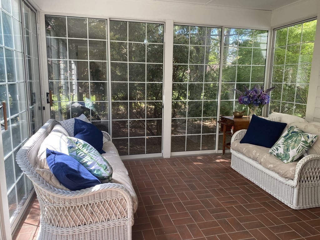 61 Salem Road Longmeadow, MA 01106 - Photo 11 of 39 Gallery Image 11