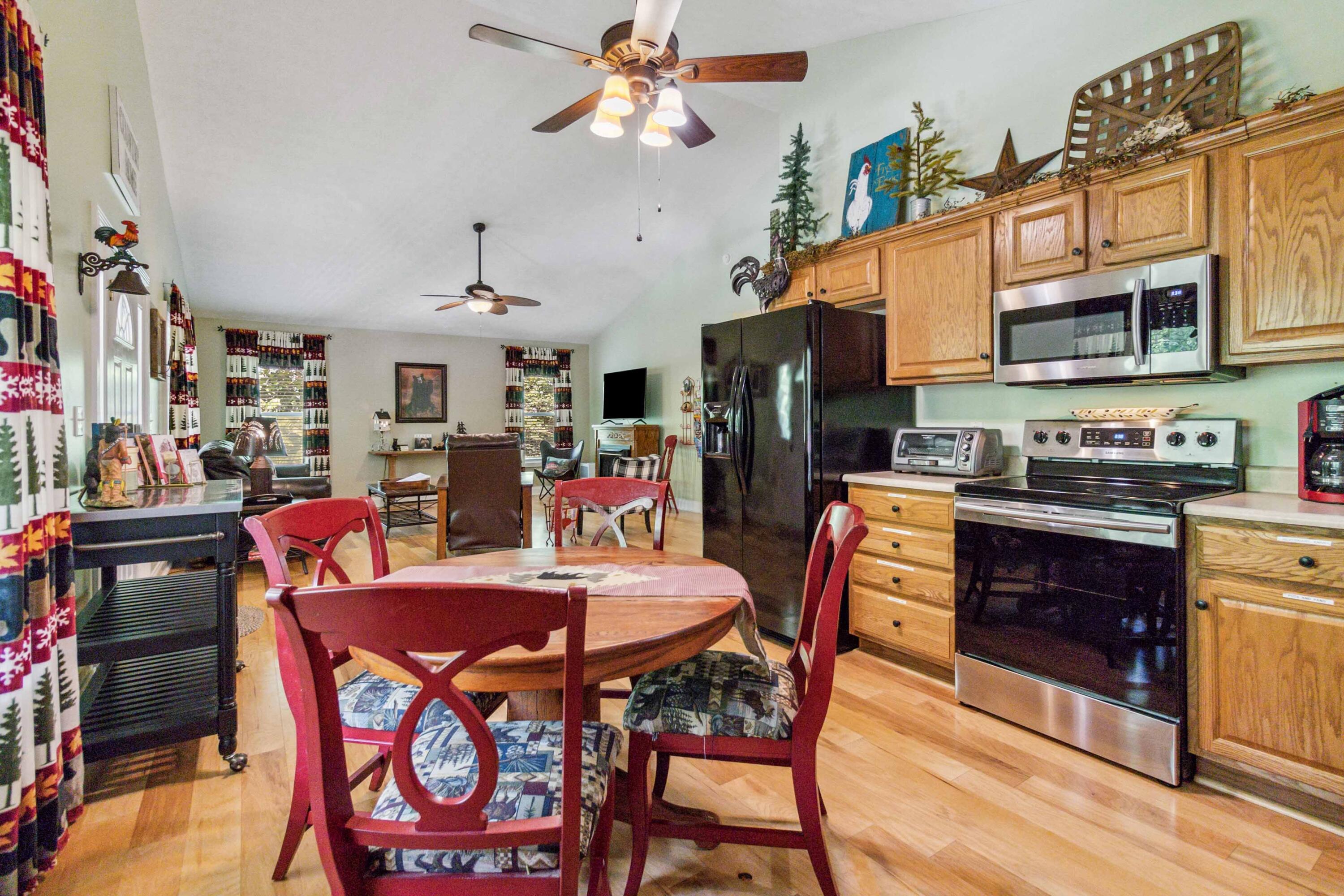 211 Stoneybrook Road Burnside, KY 42519 - Photo 9 of 61 11