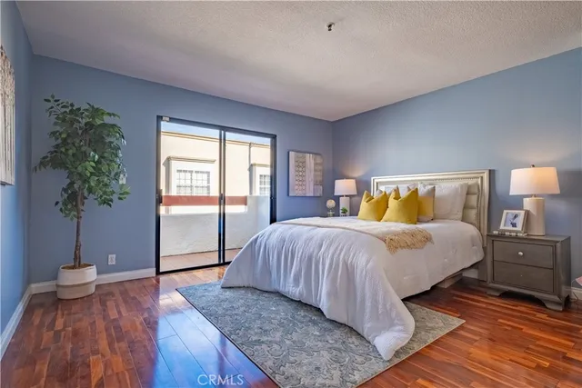 $888,000 | 517 North Curtis Avenue, Unit C, Alhambra, CA 91801