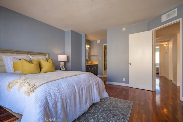 $888,000 | 517 North Curtis Avenue, Unit C, Alhambra, CA 91801