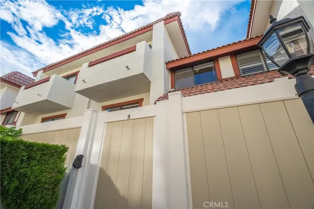 $888,000 | 517 North Curtis Avenue, Unit C, Alhambra, CA 91801