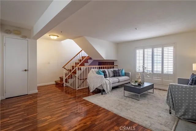 $888,000 | 517 North Curtis Avenue, Unit C, Alhambra, CA 91801