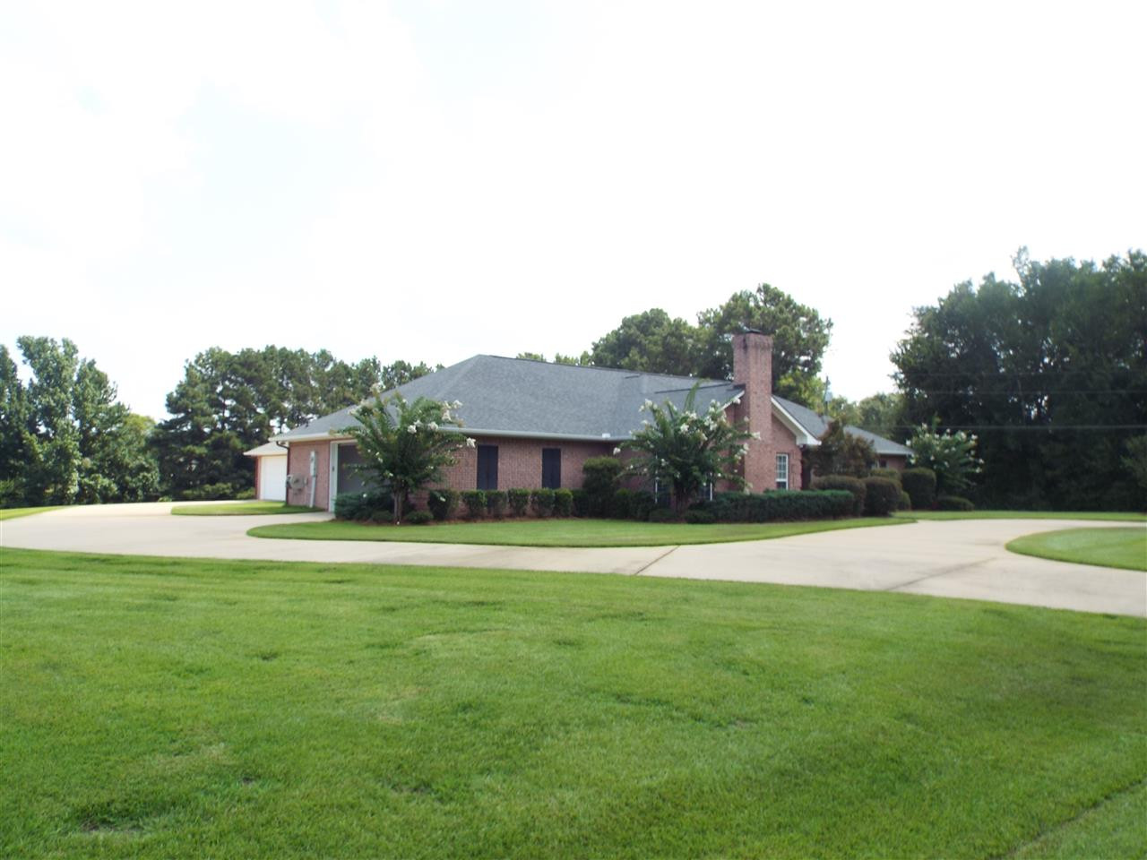 200 Dominion Circle Brandon, MS 39042 - Photo 1 of 44 Photo 1