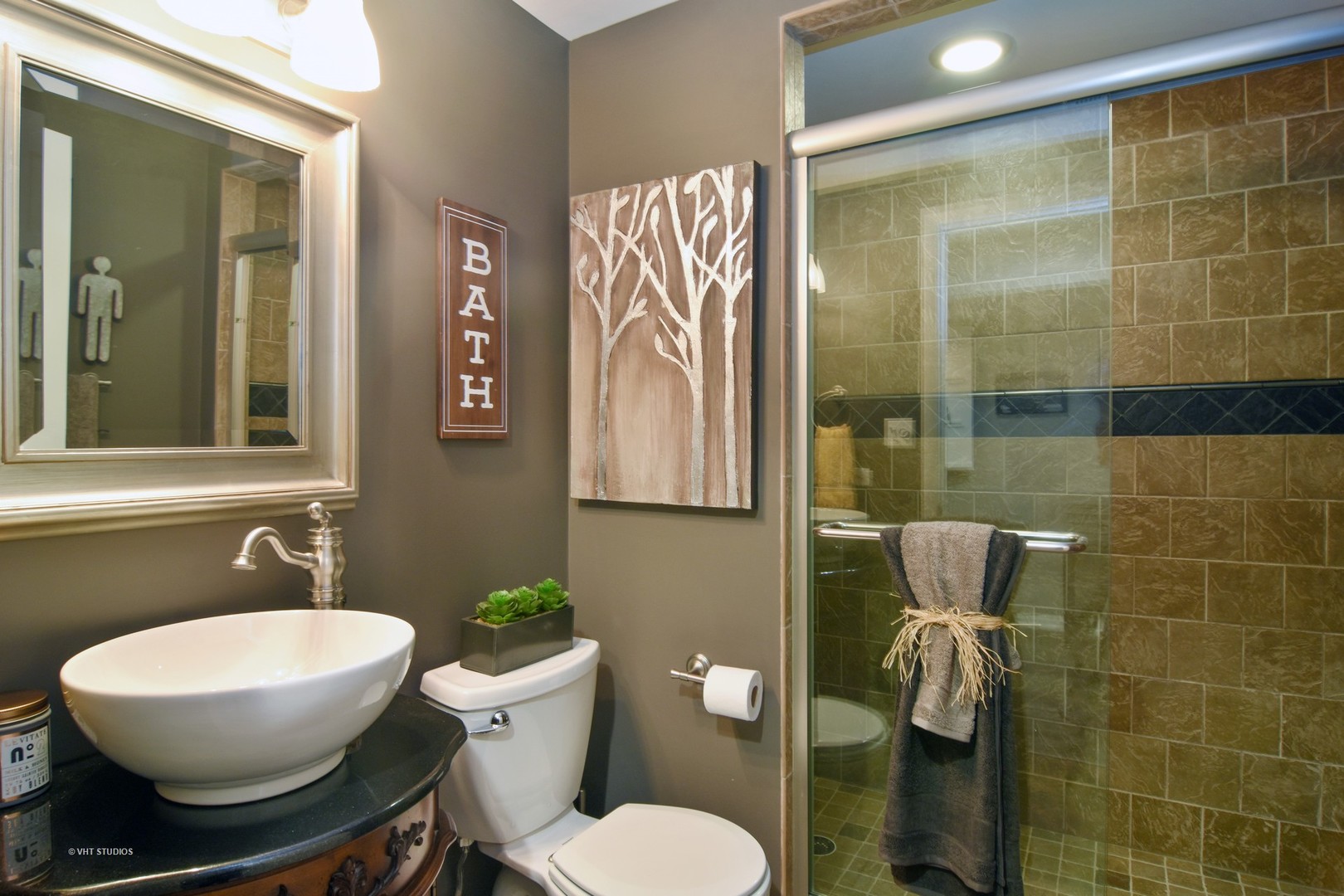 20755 North Weatherstone Road Kildeer, IL 60047 - Photo 26 of 61 a bathroom with a toilet a sink and mirror