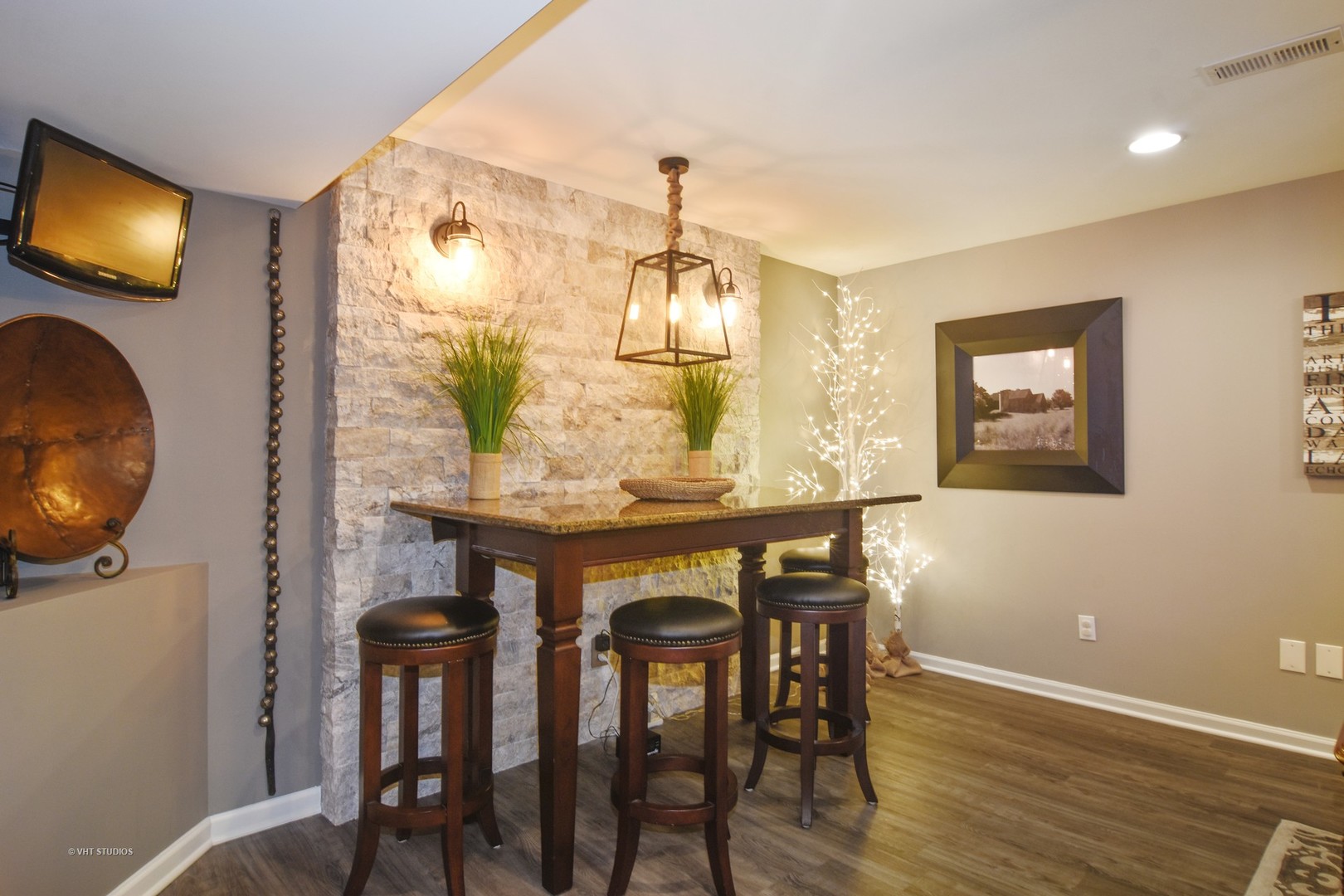 20755 North Weatherstone Road Kildeer, IL 60047 - Photo 33 of 61 a dining room with furniture and window
