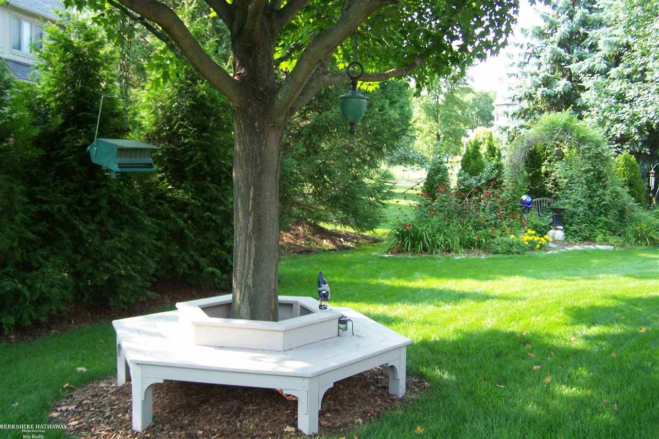 1749 Old Homestead Drive Rochester Hills, MI 48306 - Photo 12 of 43