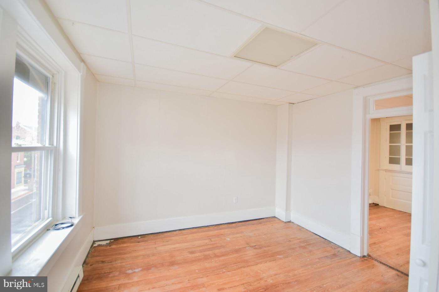 117 East Martin Street, Unit 3 Martinsburg, WV 25401 - Photo 3 of 27