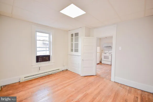 $1,250 | 117 East Martin Street, Unit 3, Martinsburg, WV 25401