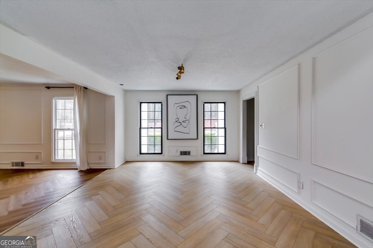 193 South Kite Lake Road Fayetteville, GA 30214 - Photo 5 of 46