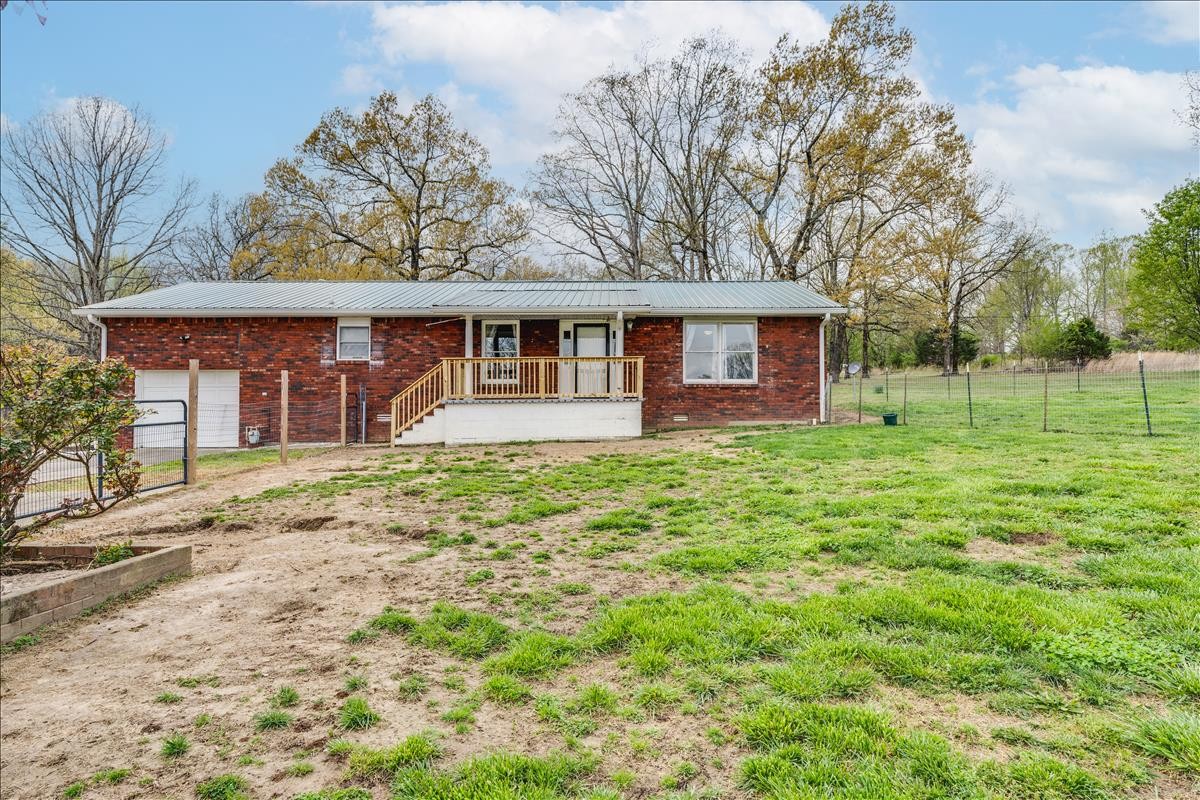 2365 Sylvia Road Dickson, TN 37055 - Photo 2 of 27 Gallery Image 2