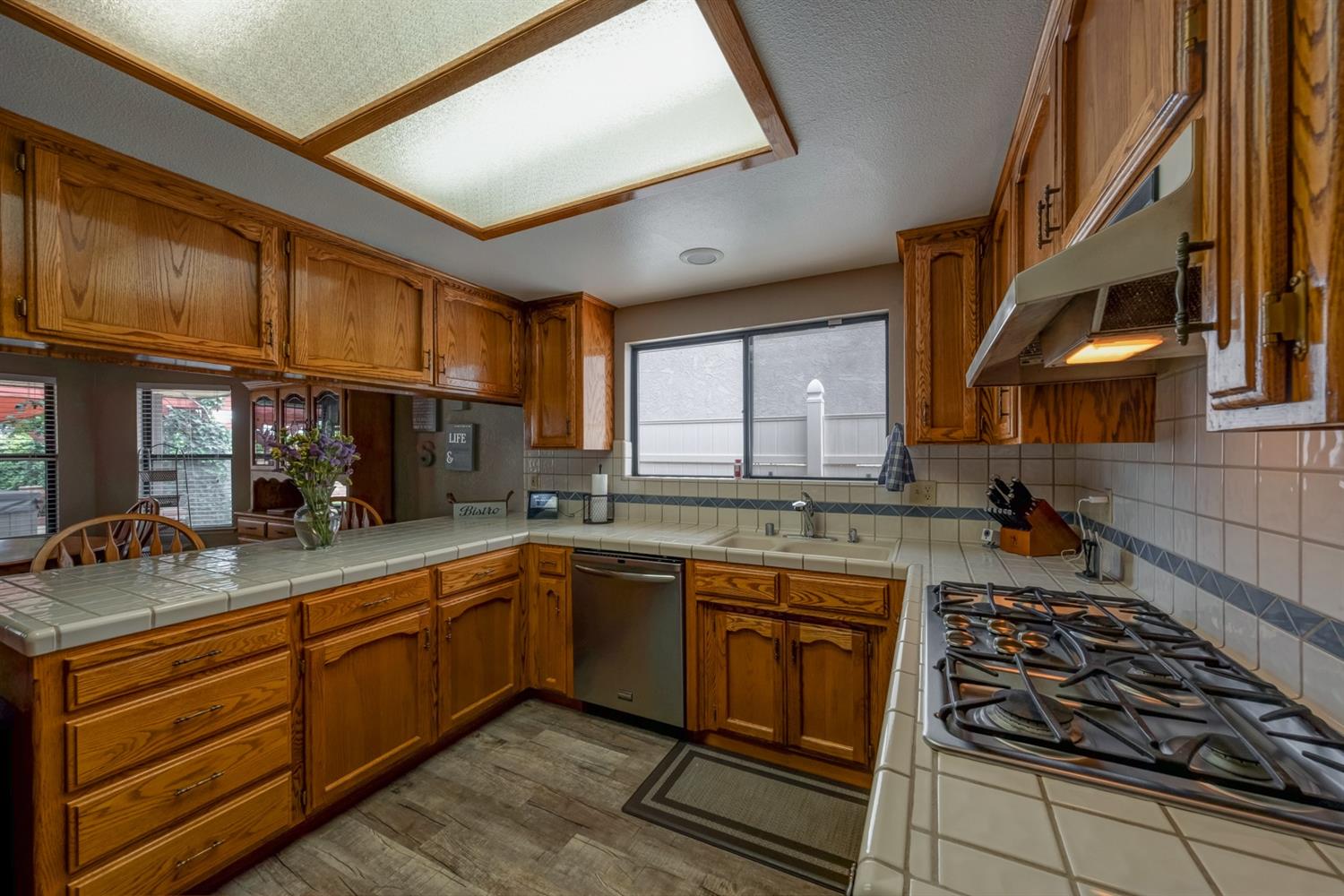 1922 Sundance Lane Madera, CA 93637 - Photo 17 of 81