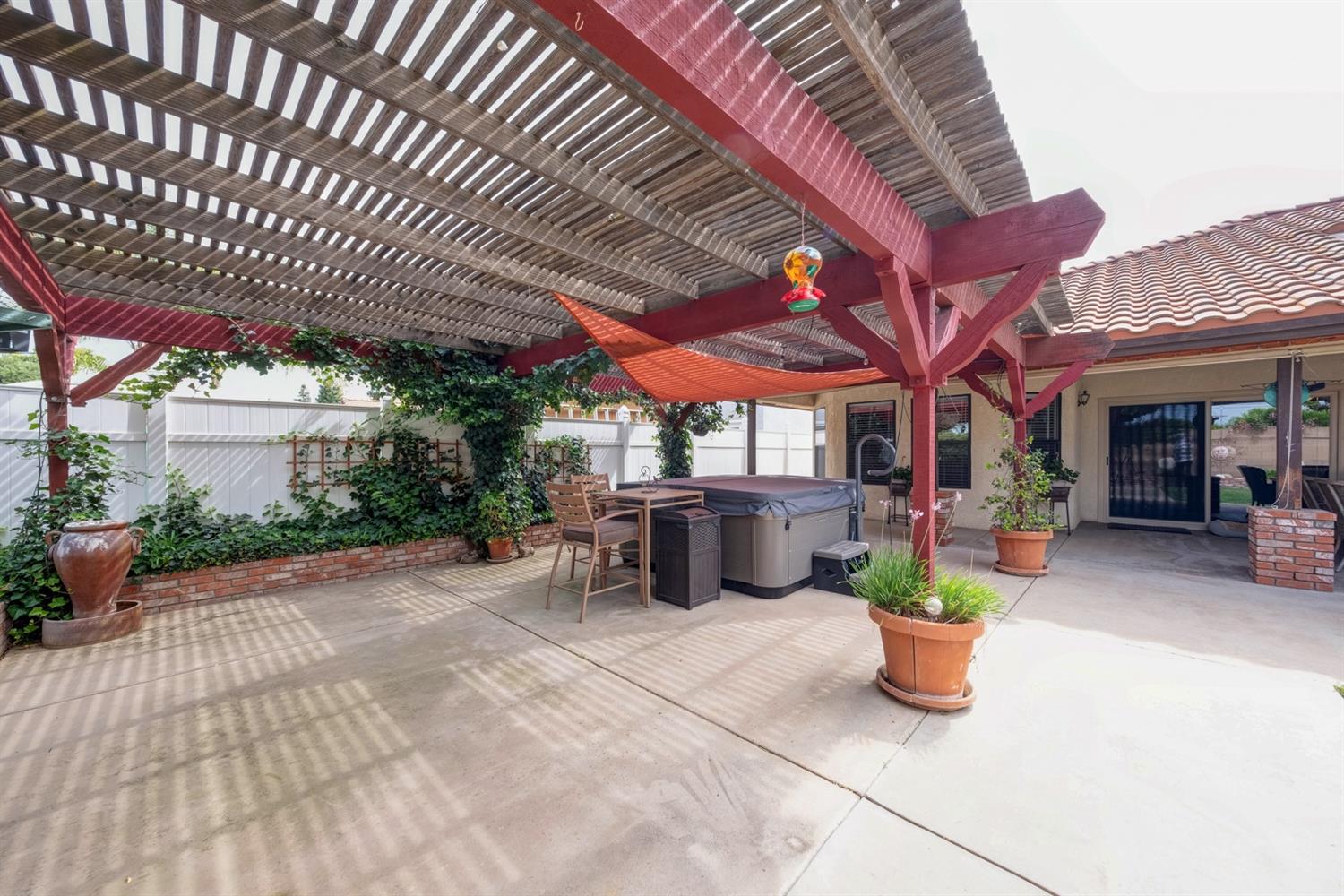 1922 Sundance Lane Madera, CA 93637 - Photo 4 of 81