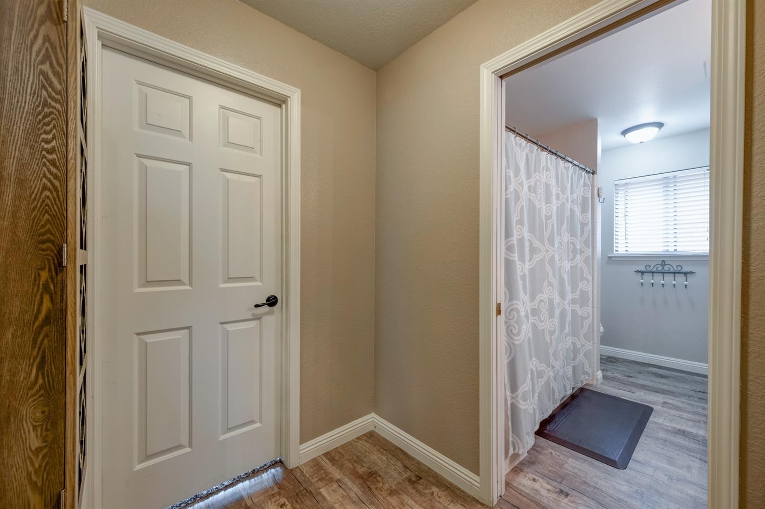 1922 Sundance Lane Madera, CA 93637 - Photo 32 of 81