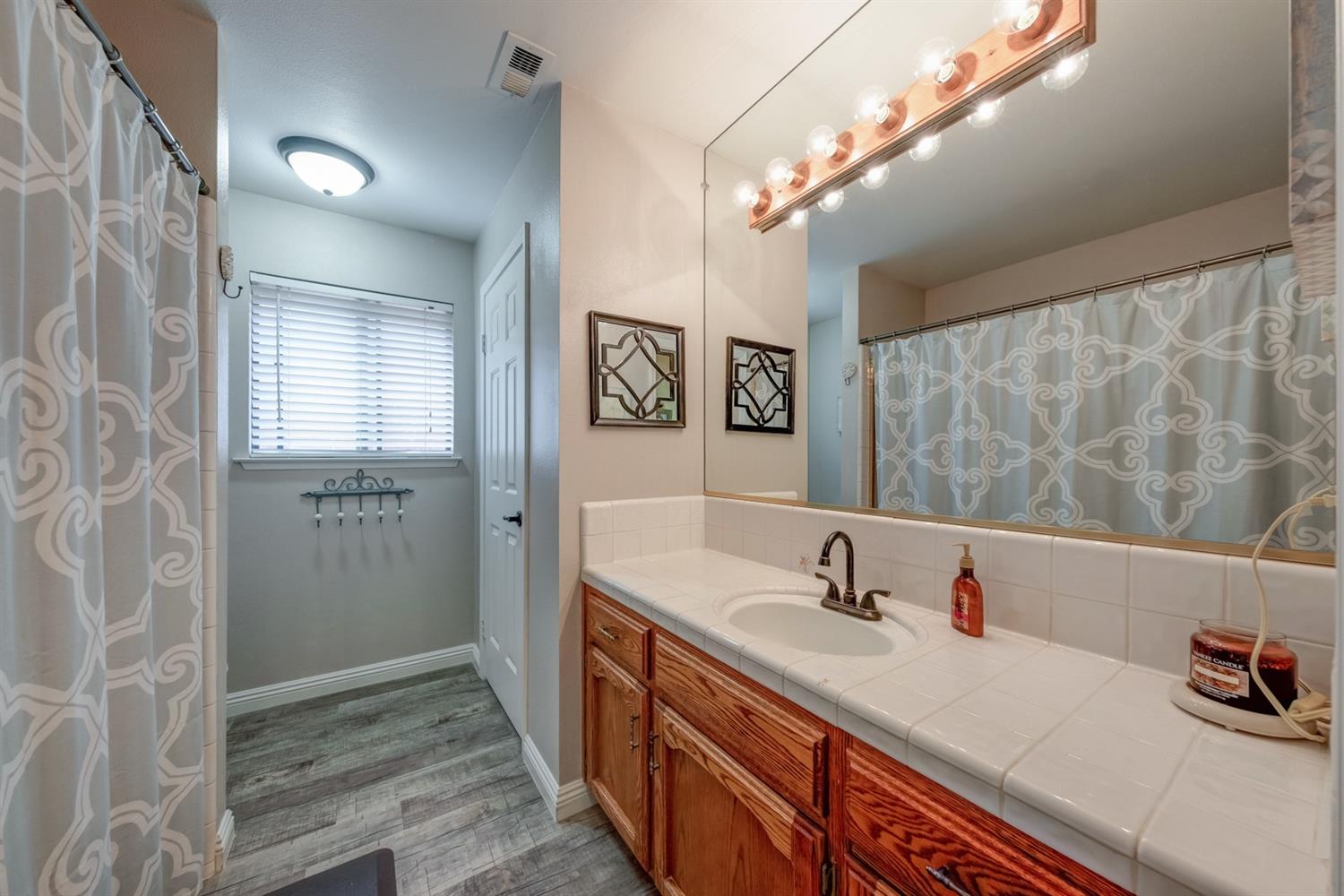 1922 Sundance Lane Madera, CA 93637 - Photo 33 of 81