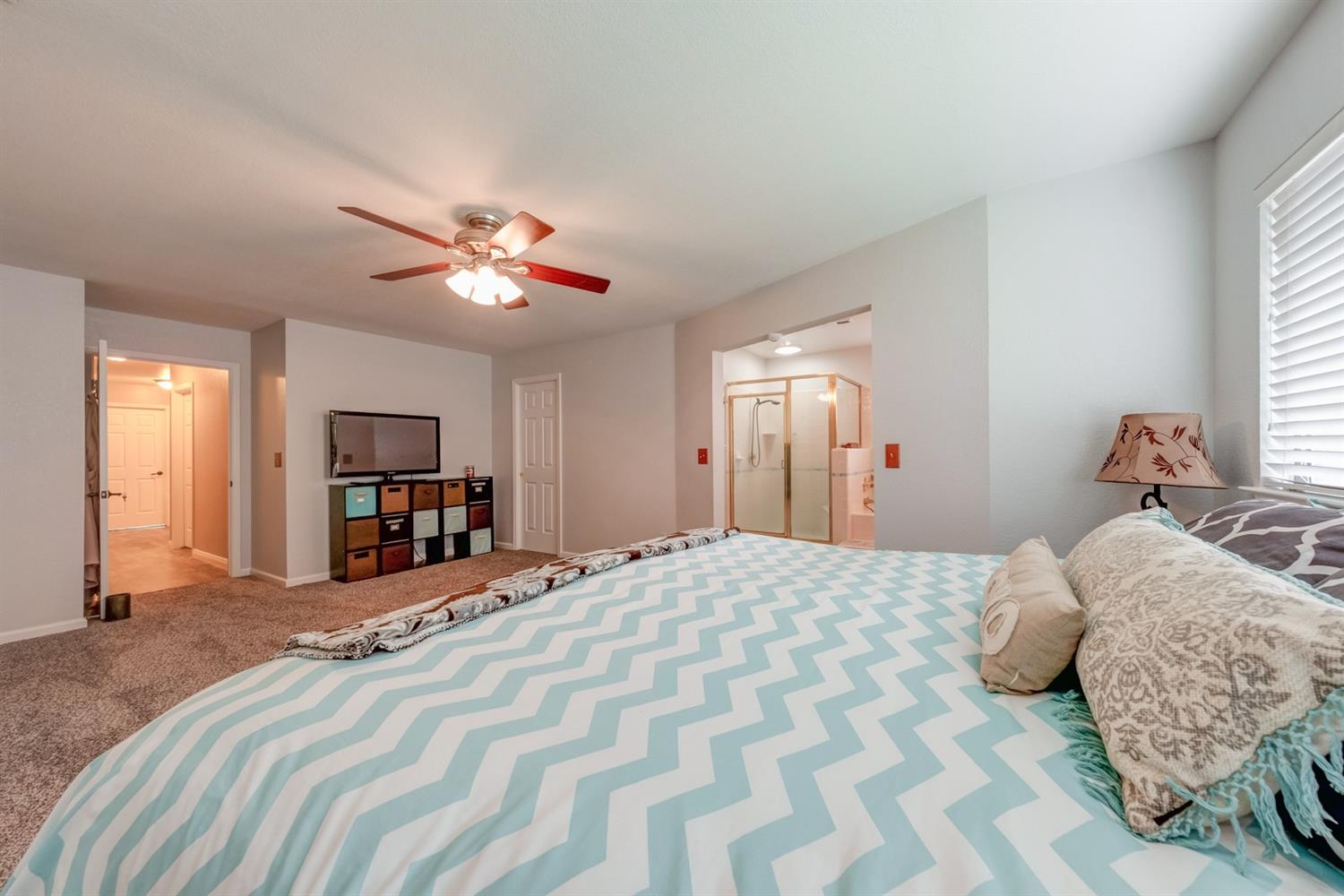 1922 Sundance Lane Madera, CA 93637 - Photo 40 of 81