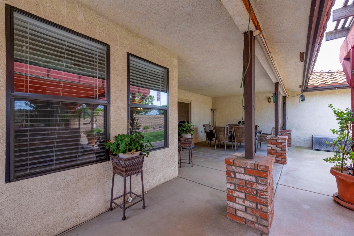 1922 Sundance Lane Madera, CA 93637 - Photo 48 of 81