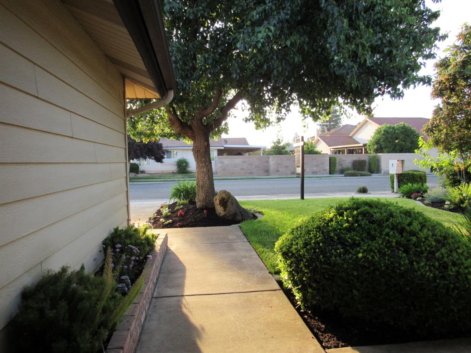 1922 Sundance Lane Madera, CA 93637 - Photo 64 of 81